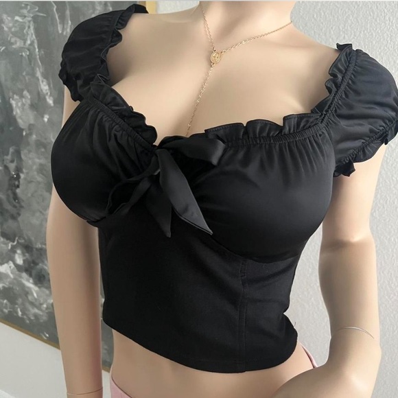 Tops - Elegant Black Peasant Top